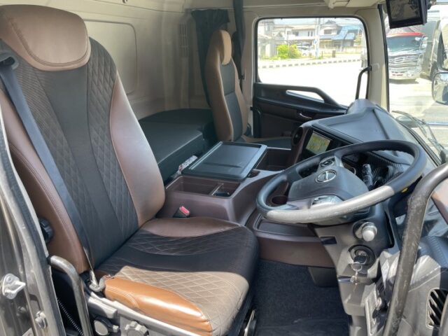 日野プロフィア　アルミウィング　融雪仕様　門工ステンレス