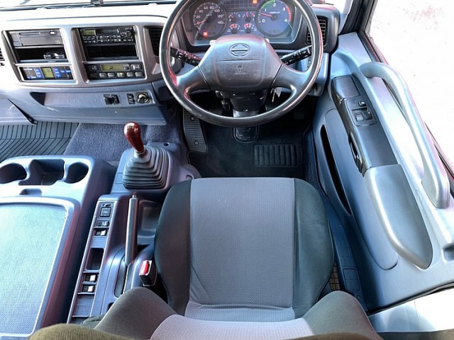 【510】日野　レンジャープロ　冷凍バン　板バネ　左観音　キーストン床