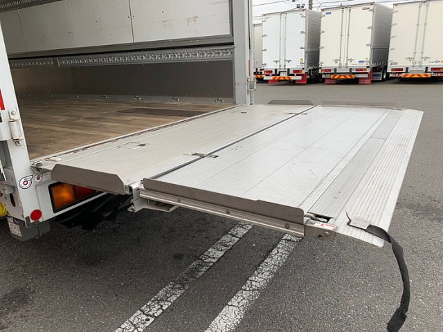 ★【556】ふそう　ファイター　ウィング　格納ゲート　板バネ　6200ワイド