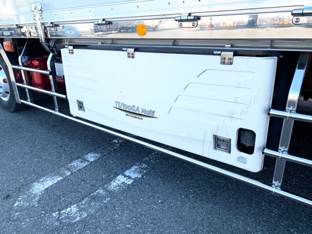 【582】いすゞ　ギガ　冷凍ウィング　総輪エアサス　サブエンジン　ジョロダー4列