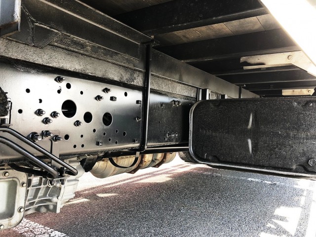 【352】三菱ふそう　ファイター　ワイド　平ボデー　アルミブロック