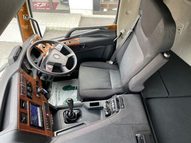 三菱ふそう　17スーパーグレート　ハイルーフ　冷凍ウィング　架装多数　木床　菱重製直結冷凍機