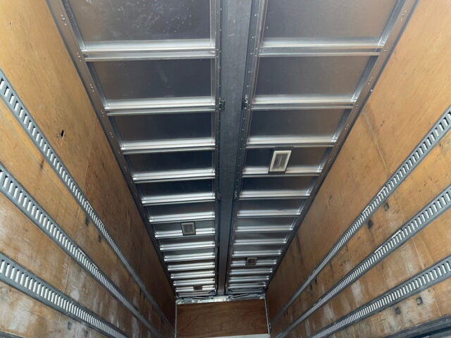 日野　プロフィア　ハイルーフ　ウィング　リア門口ステンレス　7速　E13Cエンジン