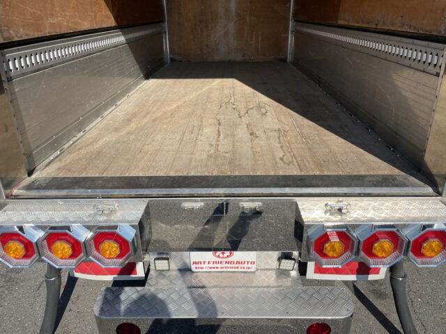 いすゞ　エルフ　ウィング　架装多数　波板ステンレス　造りボディ　ワイド