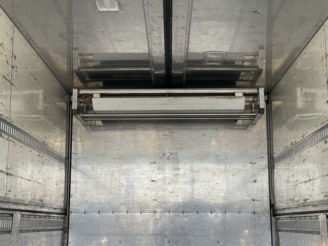 日野　レンジャープロ　ハイルーフ　冷凍ウィング　90アオリ　6400ボデー　架装多数