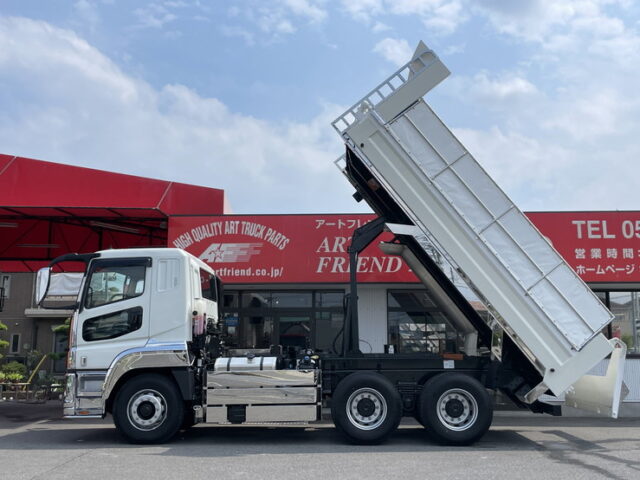 17スーパーグレート　ダンプ　5100×2200　未使用　新品ステンレス架装　7速MT　新明和ボデー