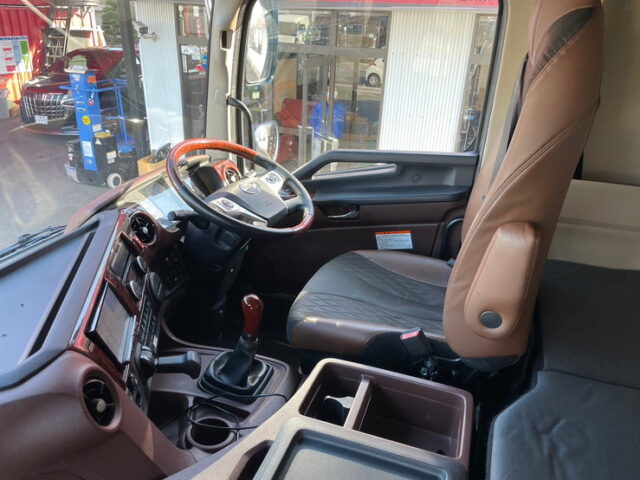 17プロフィア　ハイルーフ　ウィング　造りボディ　90アオリ　ステンレス多数　7速MT