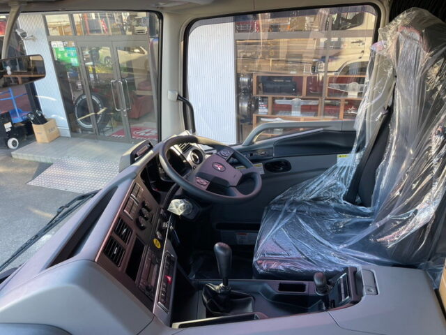 【1576】R5　17スーパーグレート　ダンプ　5100×2200　未使用　7速MT　新明和ボデー