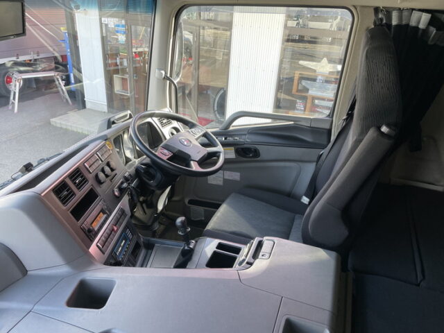 17スーパーグレート　ハイルーフ　ウィング　アルミホイール　メッキ多数