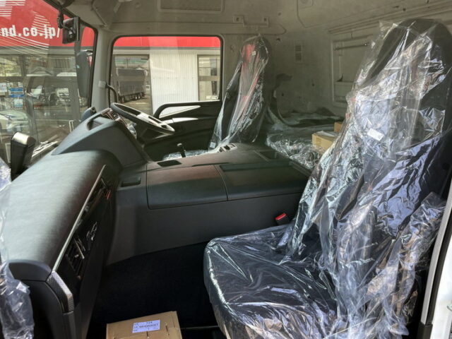 17スーパーグレート　未使用　ハイルーフ　ウィング　総輪エアサス　プレミアムライン　428馬力