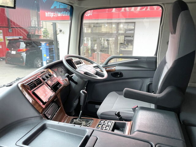 三菱ふそう　スーパーグレート　ハイルーフ　ウィング　エアサス　アルミホイール　木床