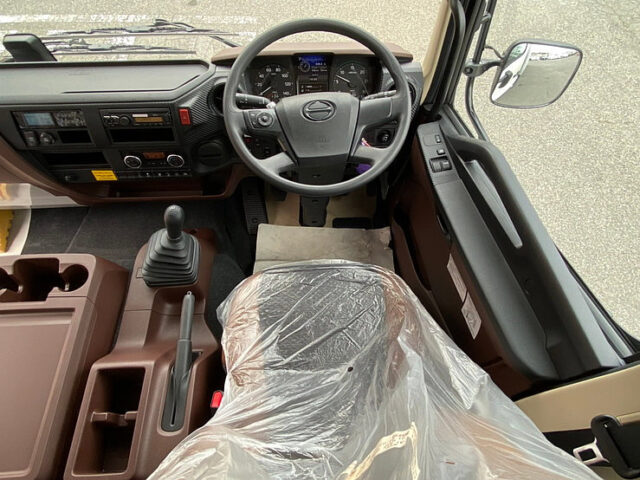 【825】R3　17レンジャー　6200ワイド　冷凍バン　エアサス　ゲート付　低温設定