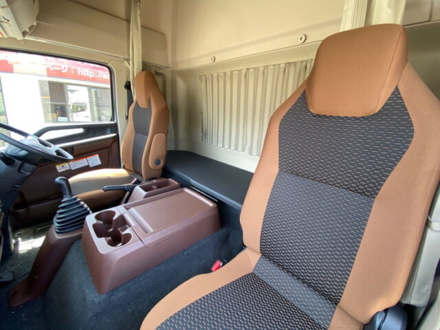 【837】R2　17レンジャー　ウィング　格納ゲート　エアサス