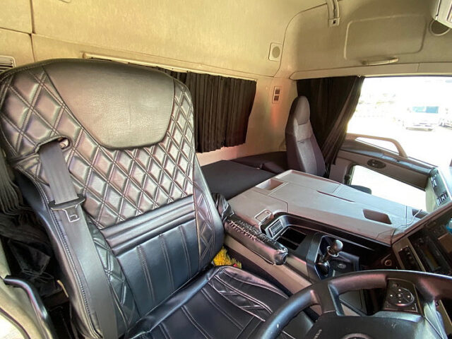 【842】H29　17スーパーグレート　冷凍バン　ジョロ4キーストン　サブエンジン