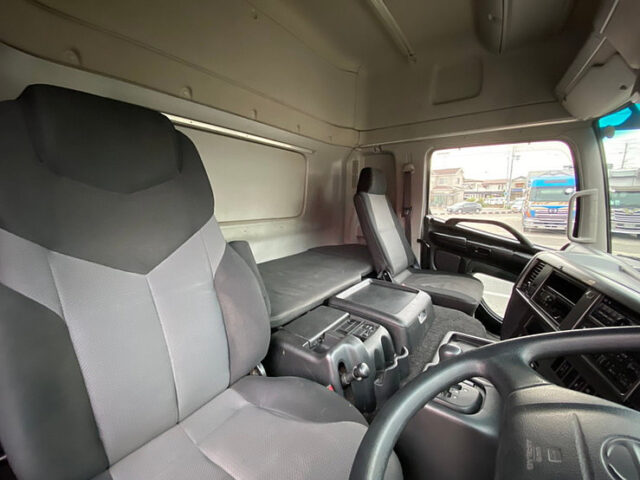 【861】H27　プロフィア　ウィング　門口ステンレス　格納ゲート付