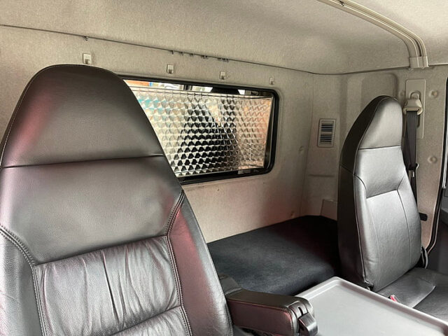 【864】ファイター　増トン　冷凍ウィング　エアサス　造りボディ