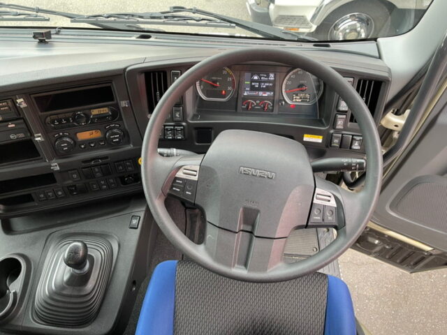 【870】H28　ギガ　ハイルーフ　10輪　ウィング　内高2,504　門口ステンレス　7速