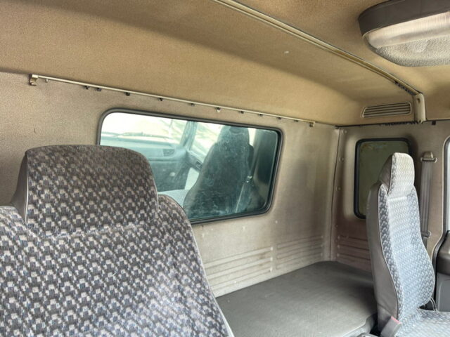 【895】H13　フォワード　冷凍ウィング　6200ワイド　リーフサス　生エンジン　6速