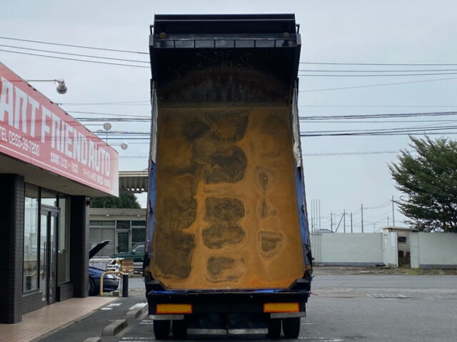 【940】H21　ファイター　ダンプ　電動コボレーン付　新明和ボディ　寝台付　車検付