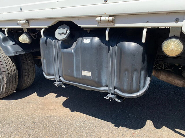 【919】H23　タイタン　いすゞOME　平ボデー　10尺　標準幅　総重量5トン未満　AT