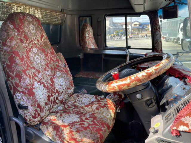 日野　テラヴィ　ハイルーフ　トレーラーヘッド　エアサス　430馬力　ダブルマフラー　F21C