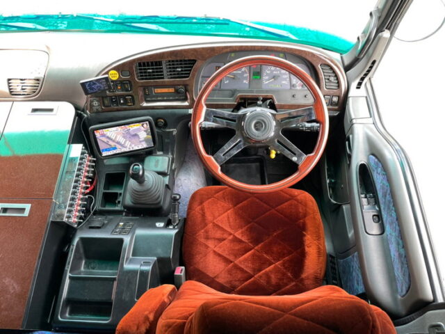 【987】H18　ギガ　ハイルーフ　冷凍ウィング　10輪　造りボディ　1Mアオリ