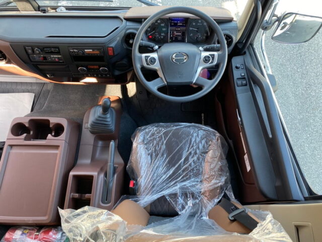 【955】R3　17レンジャー　冷凍ウィング　ワイド　造りボディ　格納ゲート　エアサス　ステンレス床