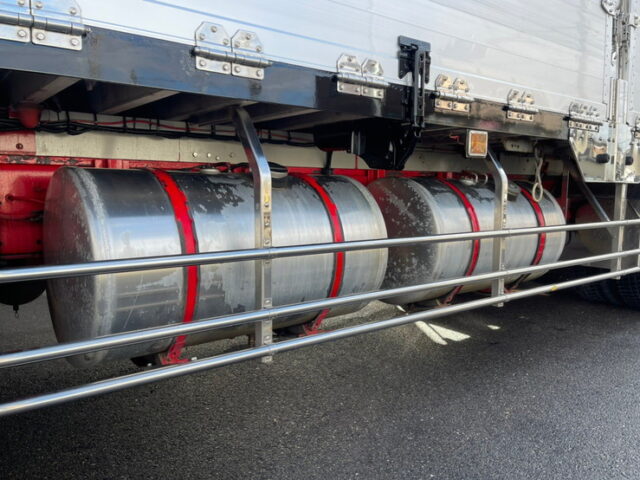 【863】H18　ギガ　ハイルーフ　7速　冷凍ウィング　造りボディ　110アオリ　冷凍機新品