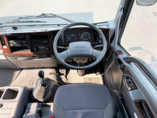 【1137】H28　フォワード　クレーン　6000セミワイド　4段ラジコンフックイン　角足　エアサス