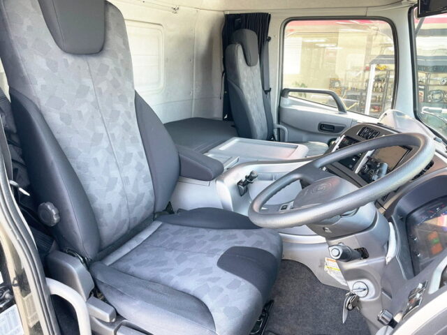 【1087】H29　クオン　ハイルーフ　ウィング　格納ゲート付　エアサス　木床