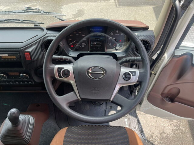 【1169】R4　17レンジャー　ハイルーフ　冷凍ウィング　6500　ワイド　240馬力　未使用