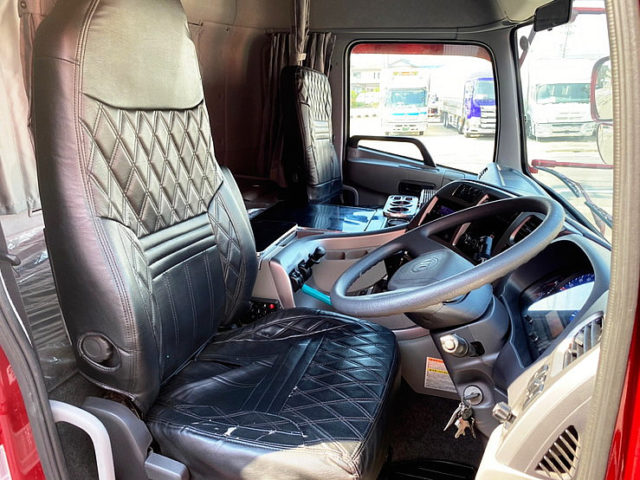 【681】H29　クオン　トレーラーヘッド　第５輪11.500㎏