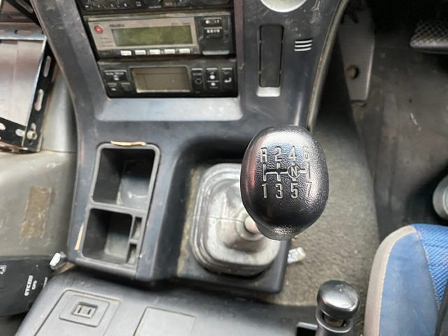 【692】H23　ギガ　冷凍バン　ジョロ4キーストン　サブエンジン