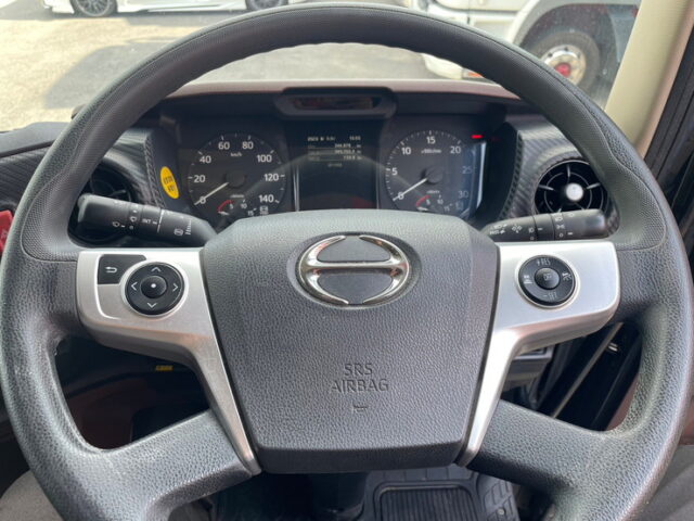 【1536】H30　プロフィア　アルミウィング　ヤマダボデー　7速MT　架装多数