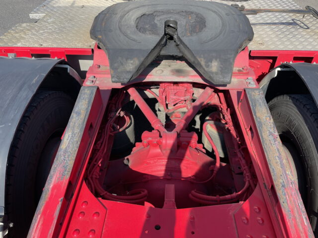 17スーパーグレート トレーラーヘッド プレミアムライン 第5輪荷重11.500㎏ ブタ鼻