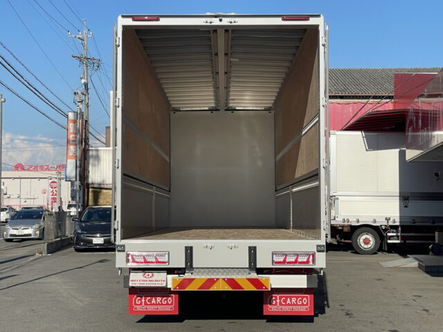いすゞ　ギガ　ハイルーフ　ウィング　未使用車　アルミホイール　メッキ多数