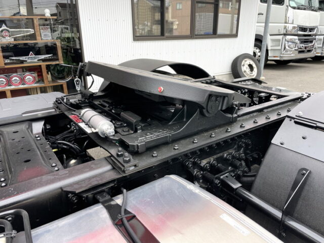 17スーパーグレート　トレーラーヘッド　スライドカプラー　未使用　E尺　460馬力　プレミアムライン