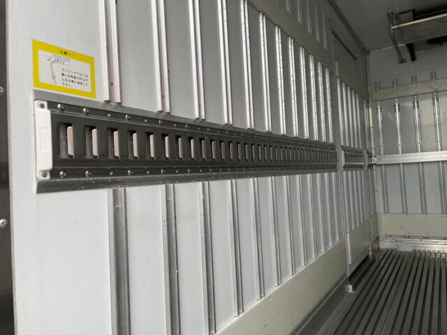 日野　デュトロ　冷凍バン　横扉　オバＱバンパー　ステンレス多数　キーストン