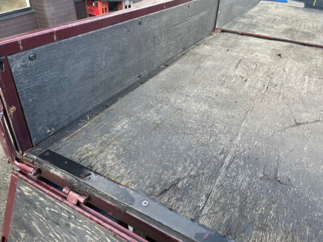 三菱ふそう:キャンター:Wキャブ:5MT:110馬力:6人乗り