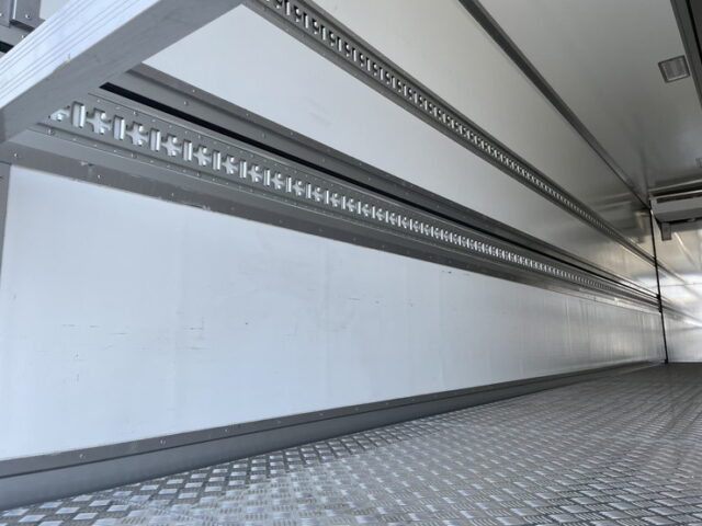 三菱ふそう：スーパーグレート：冷凍ウィング：AT：ハイルーフ：ステンレス架装多数：メッキパーツ多数：門口ステンレス：アルミホイール