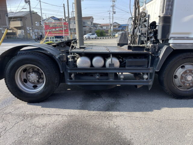 日野：テラヴィ：ハイルーフ：トレーラーヘッド：V8：ツインターボ：エアサス