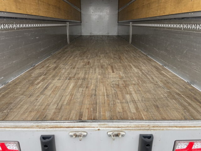 いすゞ：ギガ：ハイルーフ：ウィング：メッキ多数：アルミホイール：スムーサー