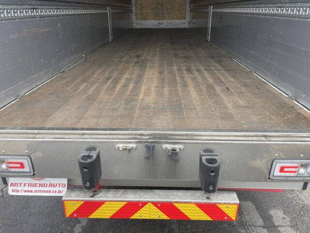 日野：17プロフィア：ハイルーフ：ウィング：メッキ多数：リア門口ステンレス：E13C