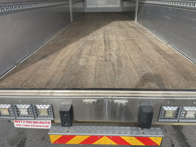 日野：17プロフィア：ハイルーフ：メッキ多数：アルミホイール：リア門口ステンレス