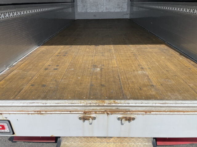 日野：17レンジャー：6200ワイド：エアサス：木床：アルミホイール：240馬力