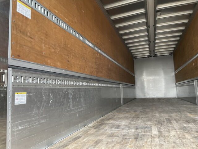 日野：17プロフィア：アルミウィング：ハイルーフ：7MT：リア門口ステンレス：アルミホイール：フロントバイザー ステンレス多数