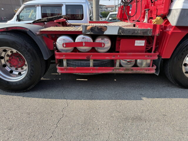 スーパーグレート：ハイルーフ：トレーラーヘッド：メッキ多数：アルミホイール：7速MT