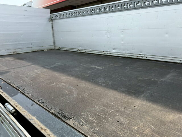 ブルーテックキャンター　平ボデーアルミブロック　架装多数　アルミホイール　標準幅　10尺