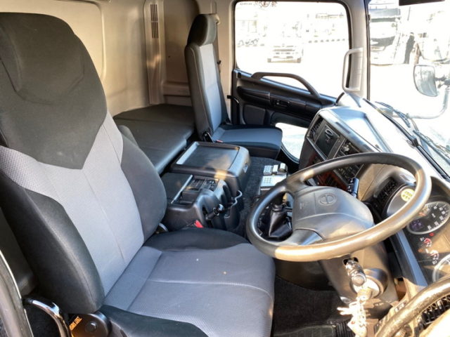 【732】H25　グラプロ　冷凍バン　ジョロ4キーストン　サブエンジン