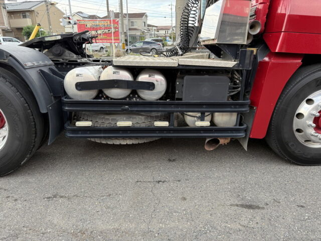 スーパーグレート：トレーラーヘッド：ハイキャブ：アルミホイール：エアサス